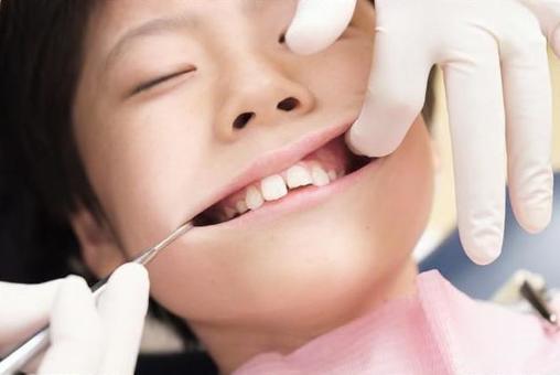子供の歯科検診
